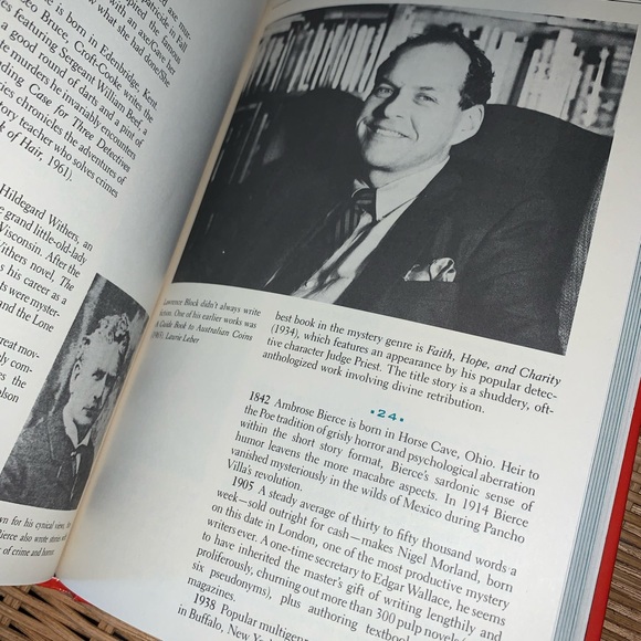 💚 📚 “ The mystery book of days” VINTAGE BOOK - Picture 3 of 5